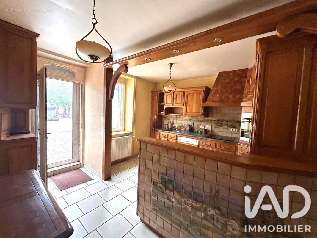 Maison 152 m² à Liffol-Le-Grand  - photo 3