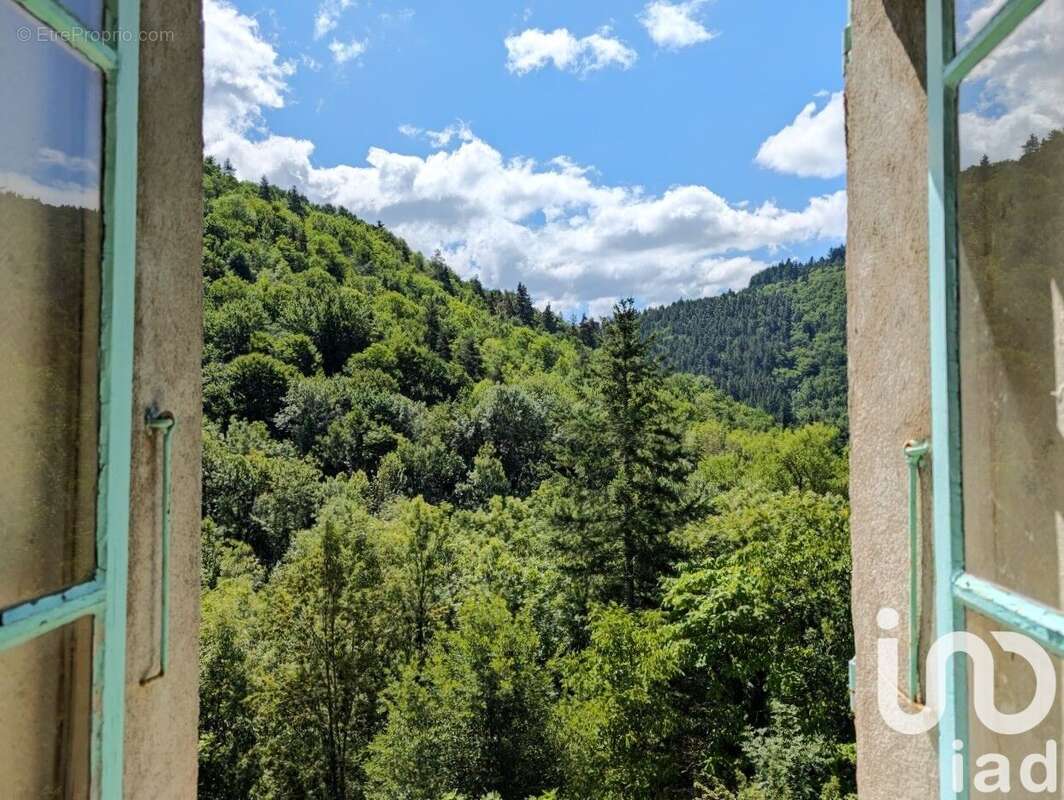 Photo 2 - Maison à SAINT-JULIEN-BOUTIERES