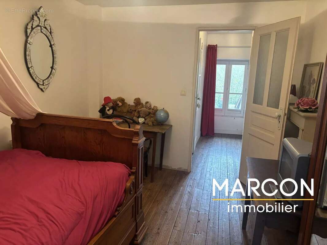 Maison à ARNAC-LA-POSTE