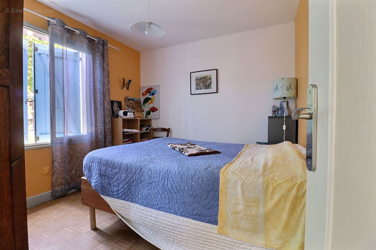 Maison à AUBETERRE-SUR-DRONNE