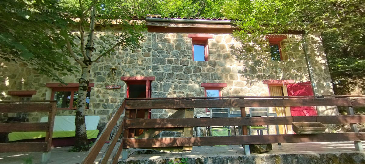 Maison à NONIERES