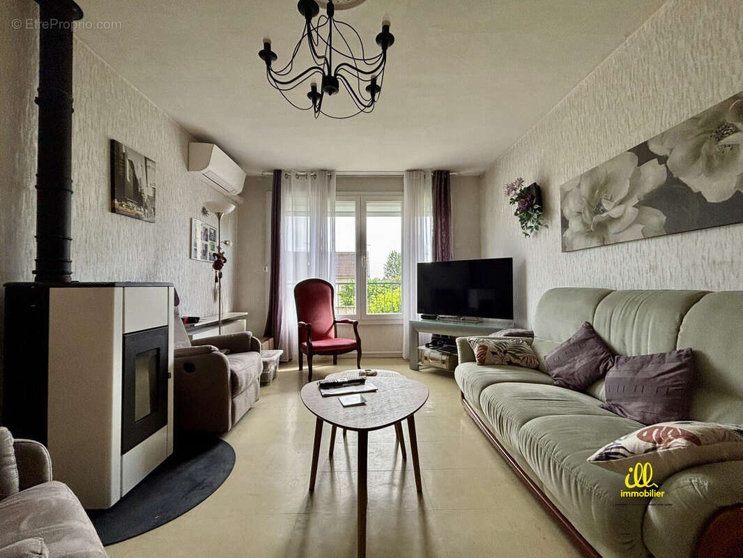 Maison à CHARLEVILLE-MEZIERES