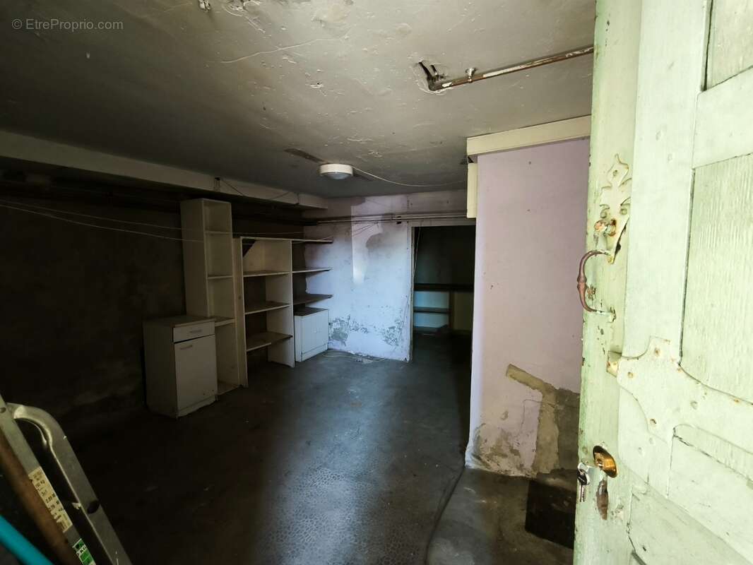 Maison de ville à fort potentiel – 65,69 m² habitables + balcon+ sous-sol de 46 m² – Grigny-sur-Rhône - photo 10