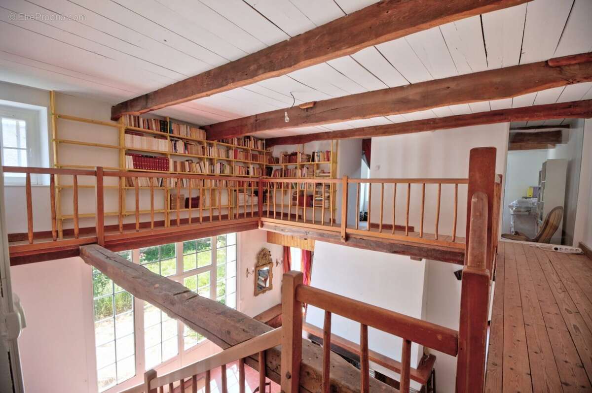 Maison à MAGNY-LES-HAMEAUX