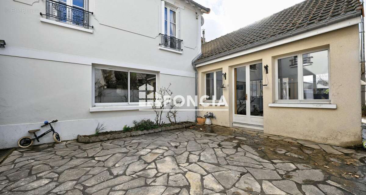 Maison à MANTES-LA-JOLIE