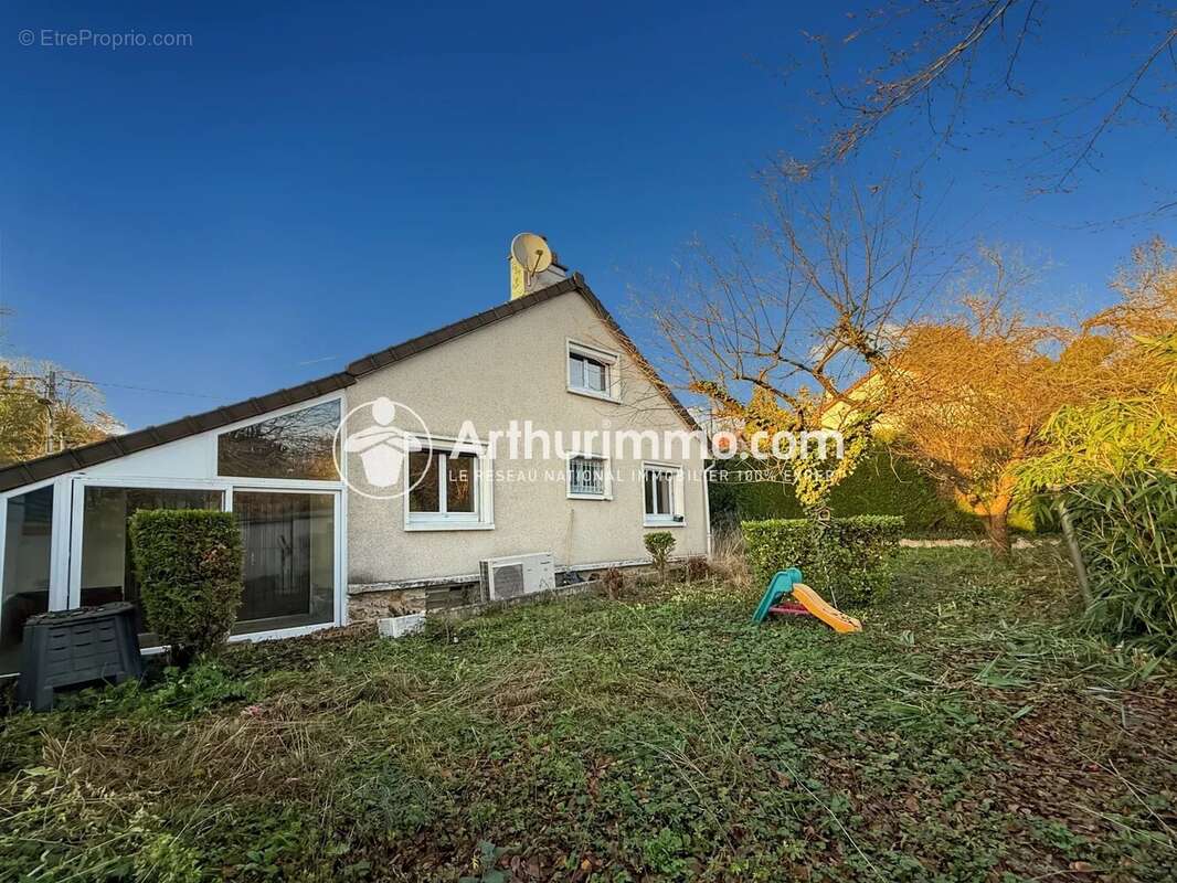 Maison à SOISY-SUR-SEINE