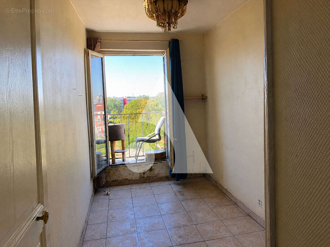 Appartement à rénover - photo 3