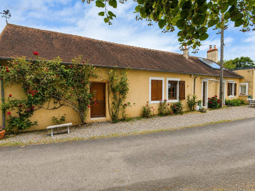 Maison à MAREIL-EN-CHAMPAGNE