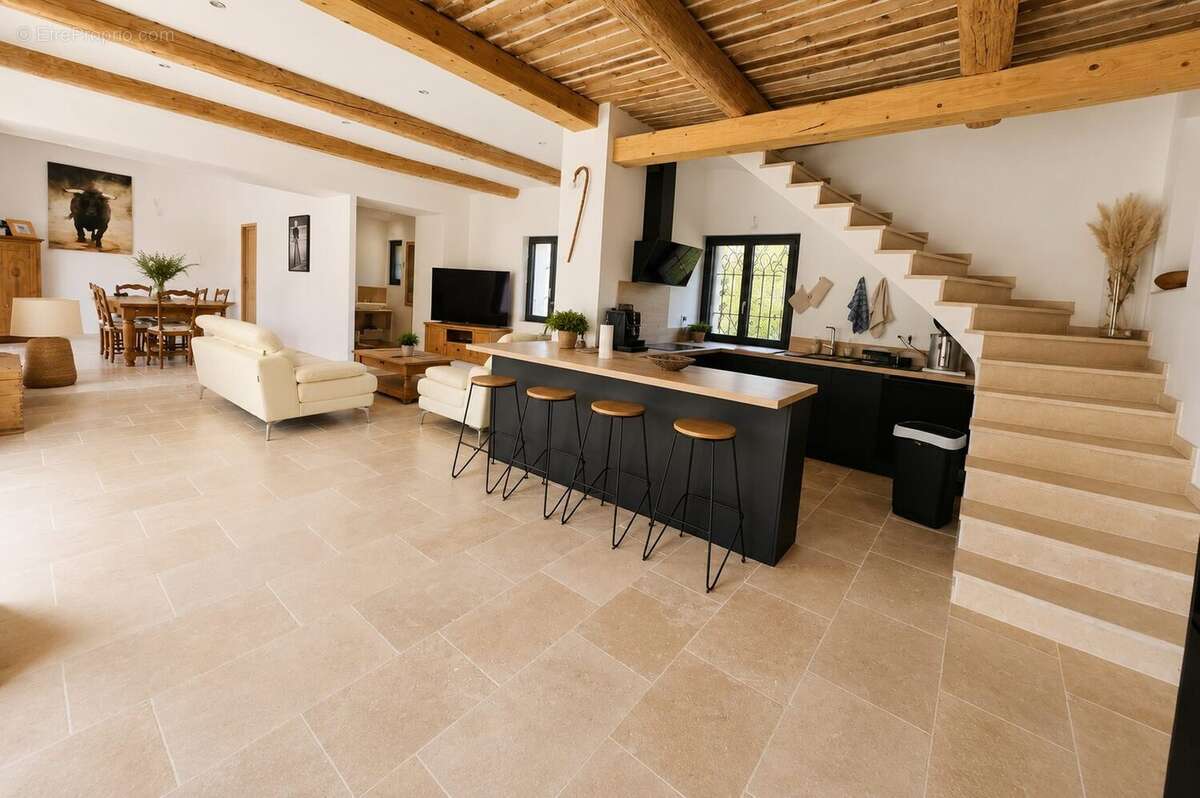 Maison à CHEVAL-BLANC