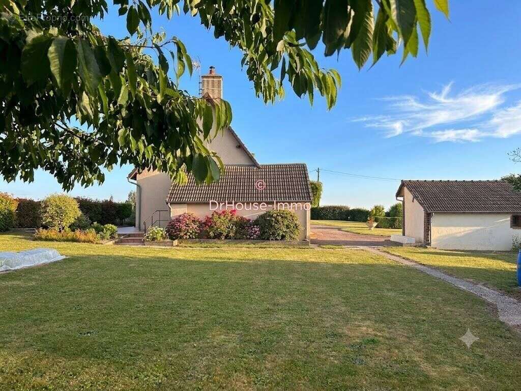 Maison à DAMMARIE-SUR-LOING