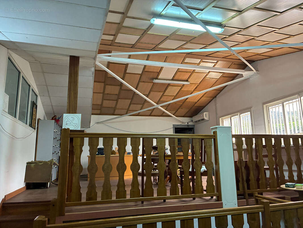 Commerce à SAINT-JOSEPH