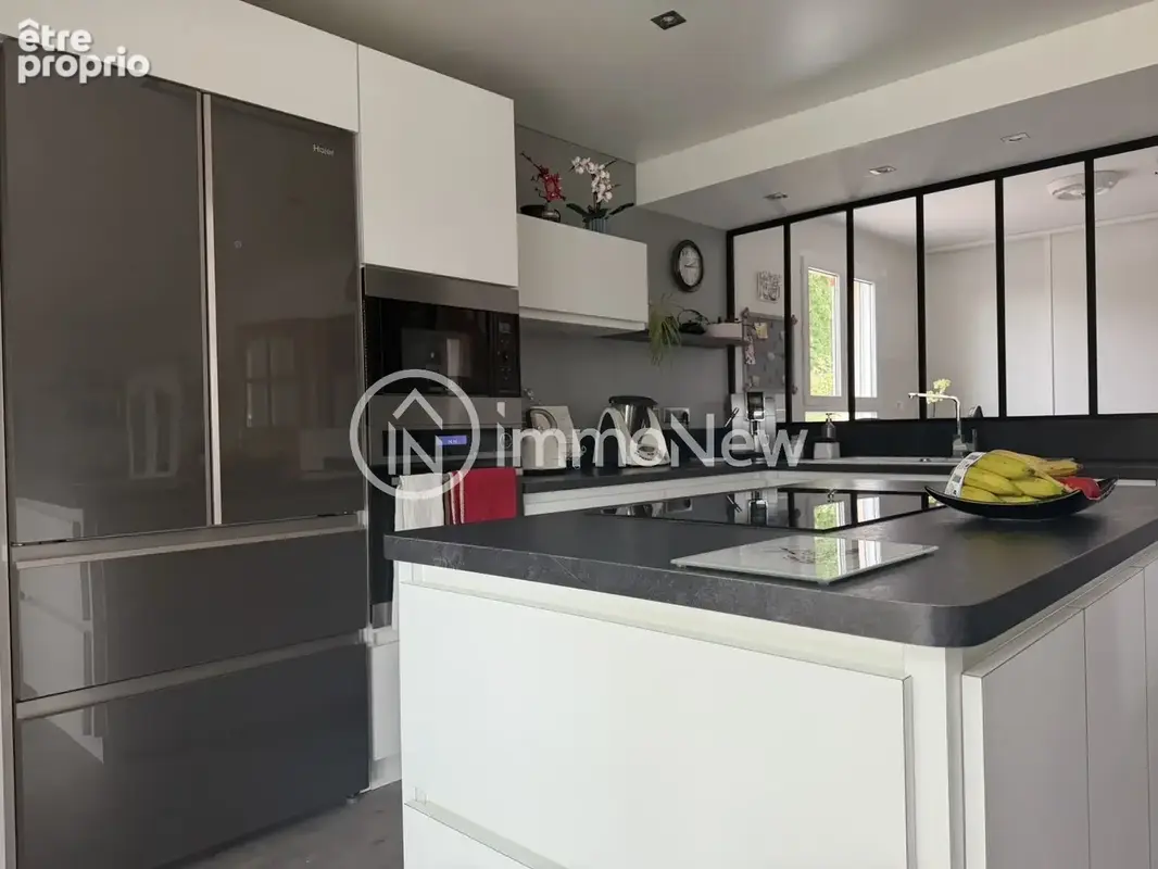 Beau pavillon vie plain pied 142 m2 sur terrain 1200 m2 au calme avec vue et a 500 m des commerces - photo 3