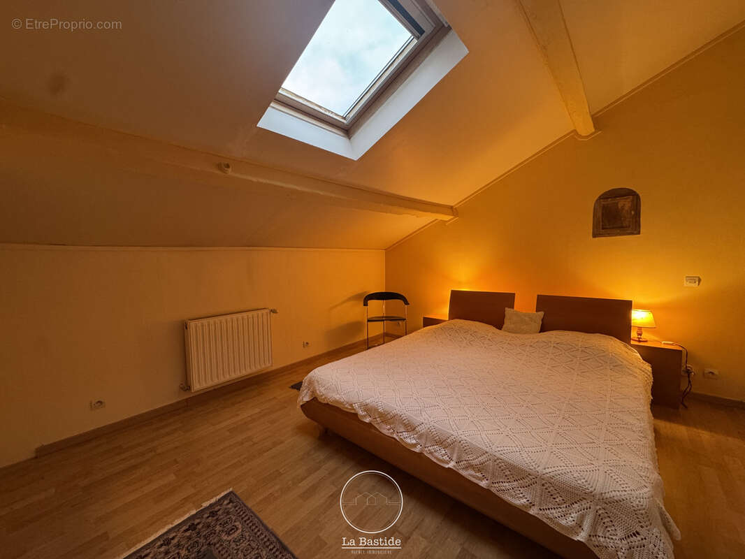 Maison à LA BATIE-ROLLAND