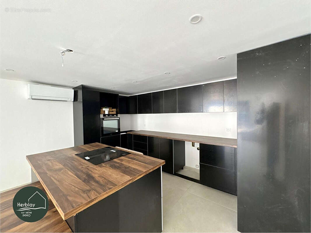 Maison - Quartier des Femmes Savantes - 124 m² surface utile - photo 4