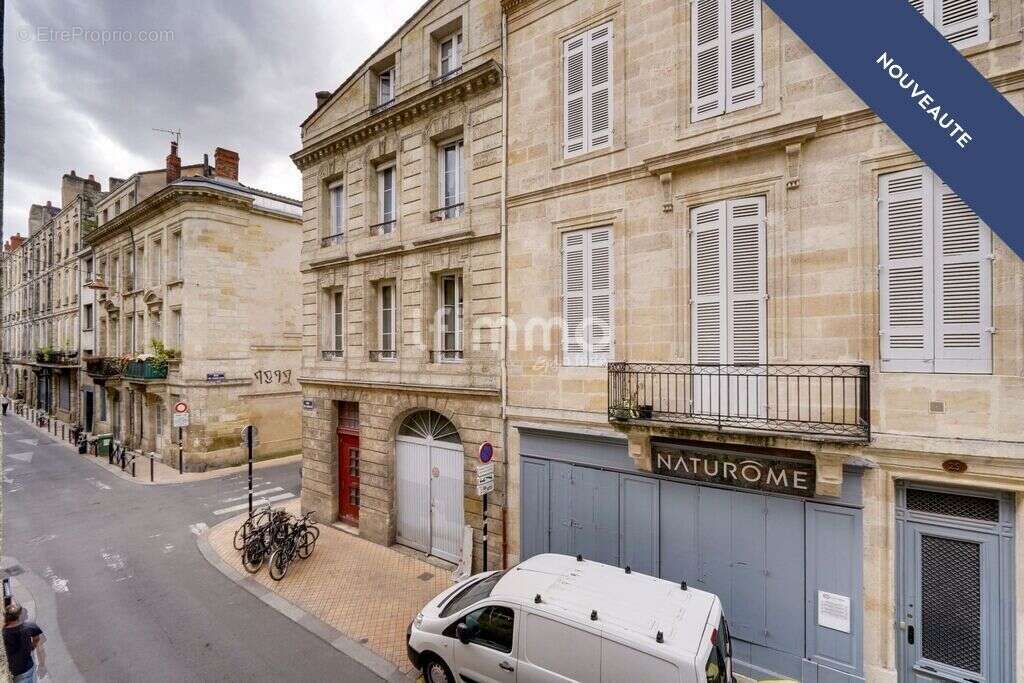 Bordeaux Saint-Michel- T2 rénové et meublé - photo 2