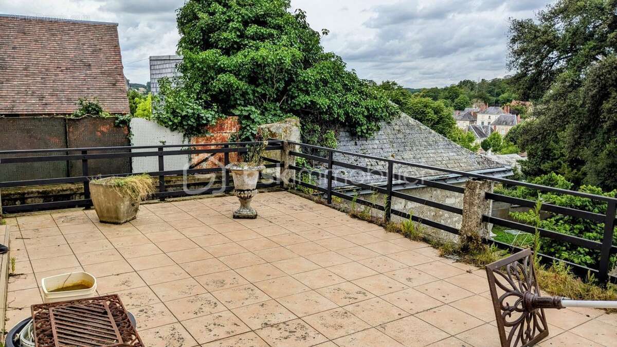 Maison à SAINTE-MAURE-DE-TOURAINE