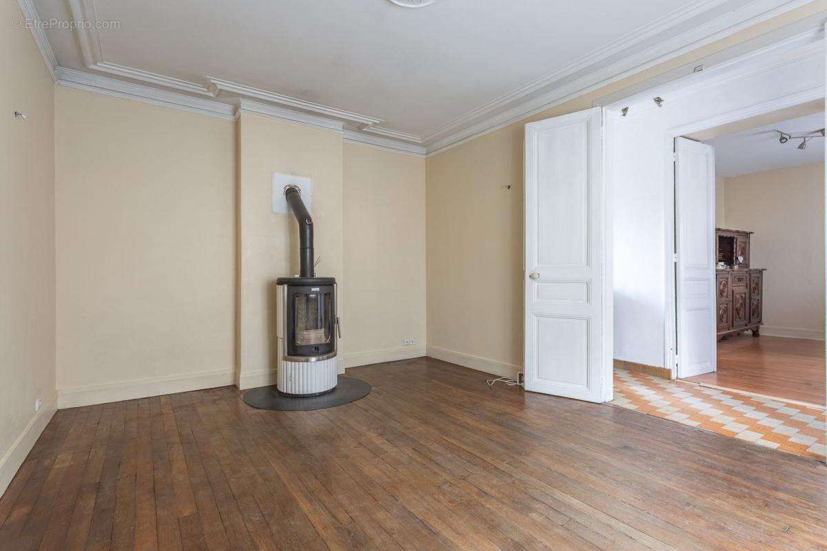 Maison à LE PERREUX-SUR-MARNE