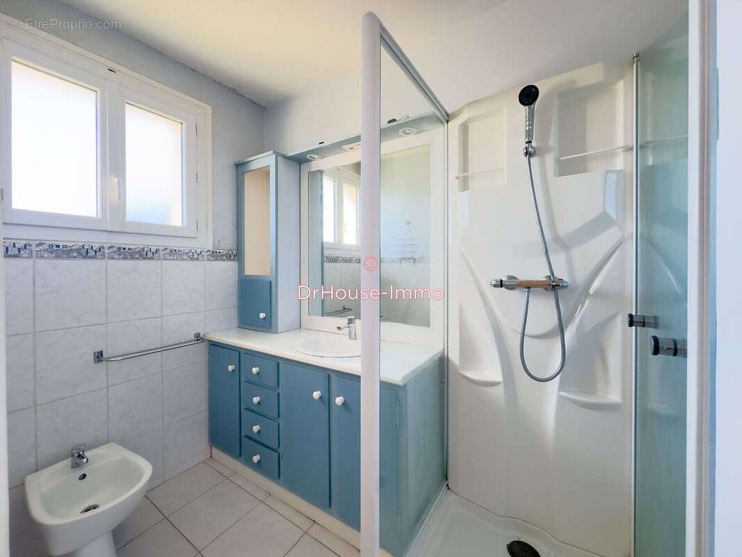 Maison 120 m² à Gouville-Sur-Mer  - photo 8