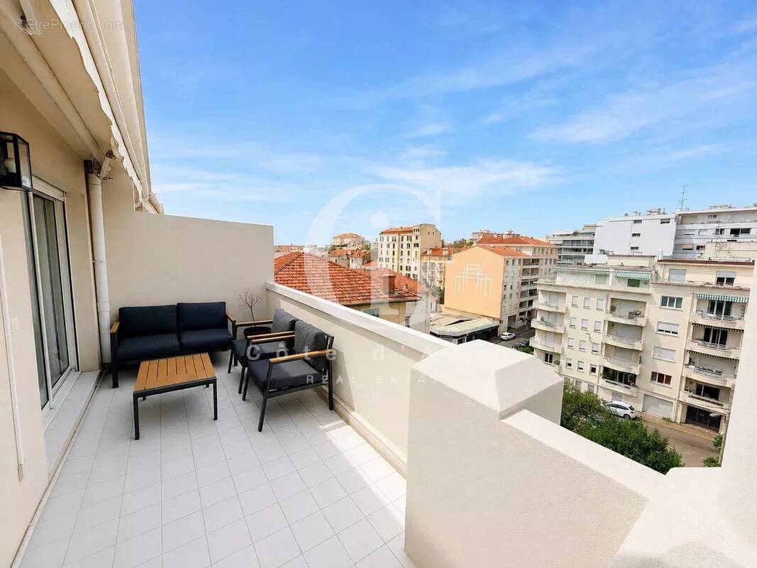 Appartement à CANNES