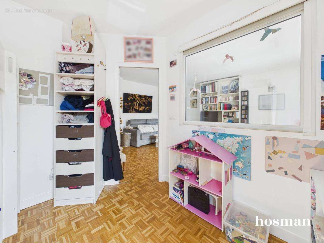 Appartement à LEVALLOIS-PERRET