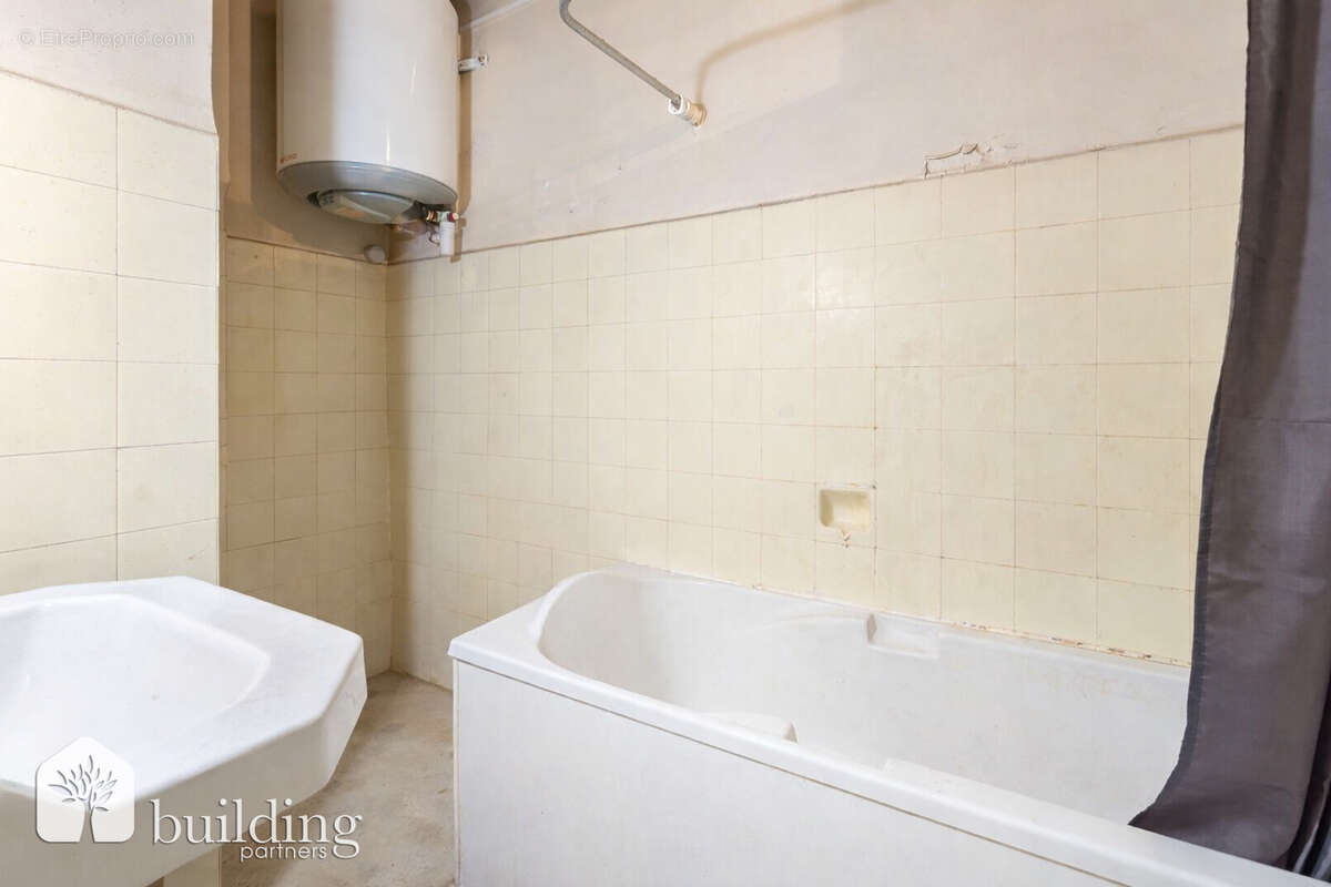 Appartement à COURBEVOIE