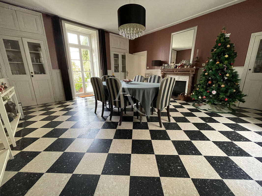 Maison à LE POIRE-SUR-VIE