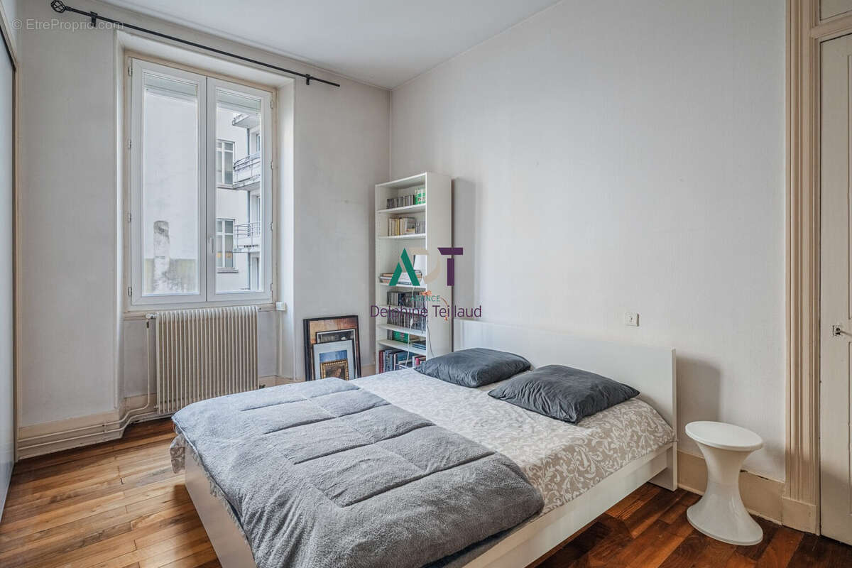 chambre 2 - Appartement à GRENOBLE