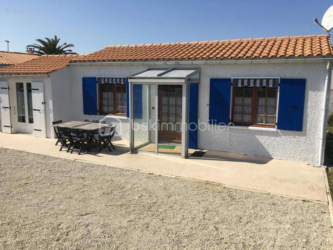 Maison à LA BREE-LES-BAINS