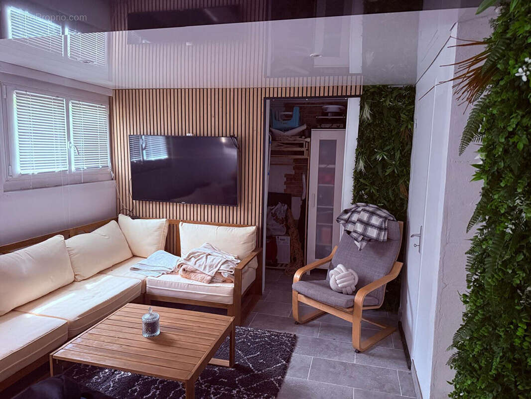 Maison familiale 4 chambres avec sous-sol total - Saint-Soupplets - photo 12