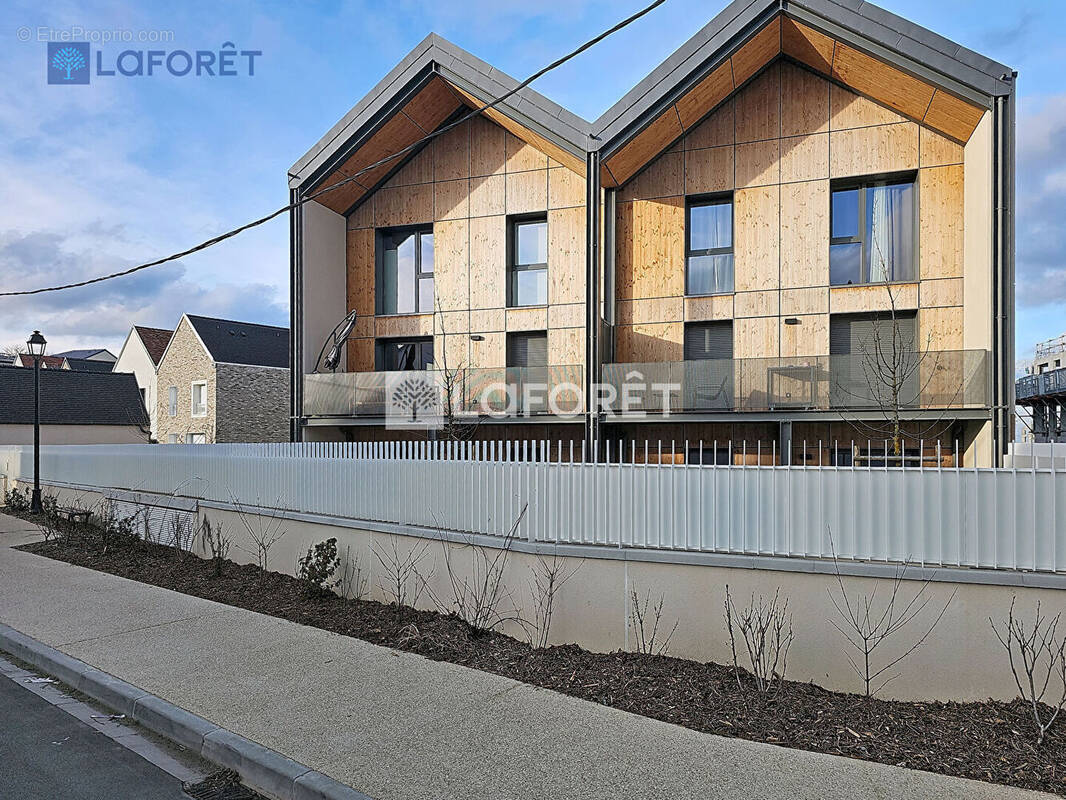 Appartement à COUPVRAY