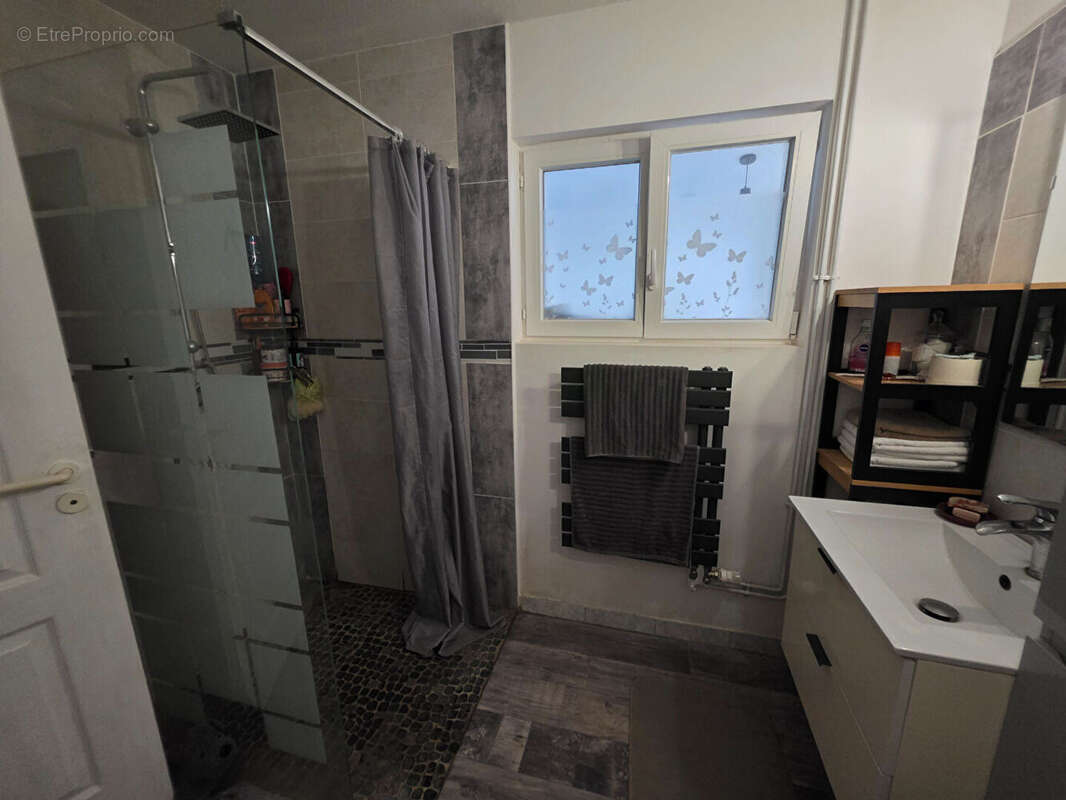 Maison à SAINT-PIERRE-DE-MAILLE