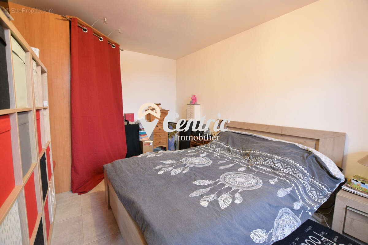 Maison à LA CHAPELLE-SAINT-LAURENT