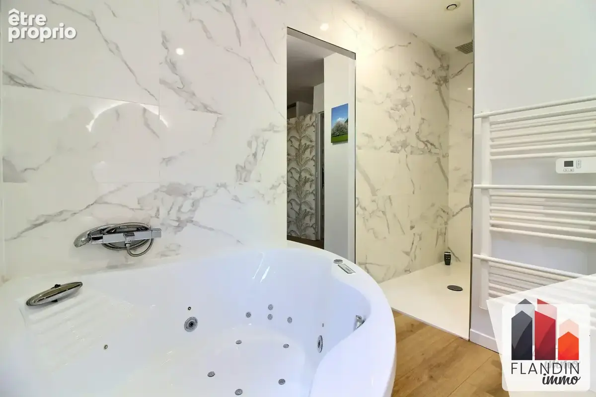 Maison 6 pièces 135 m² à vendre à Vernaison (69390) - photo 5