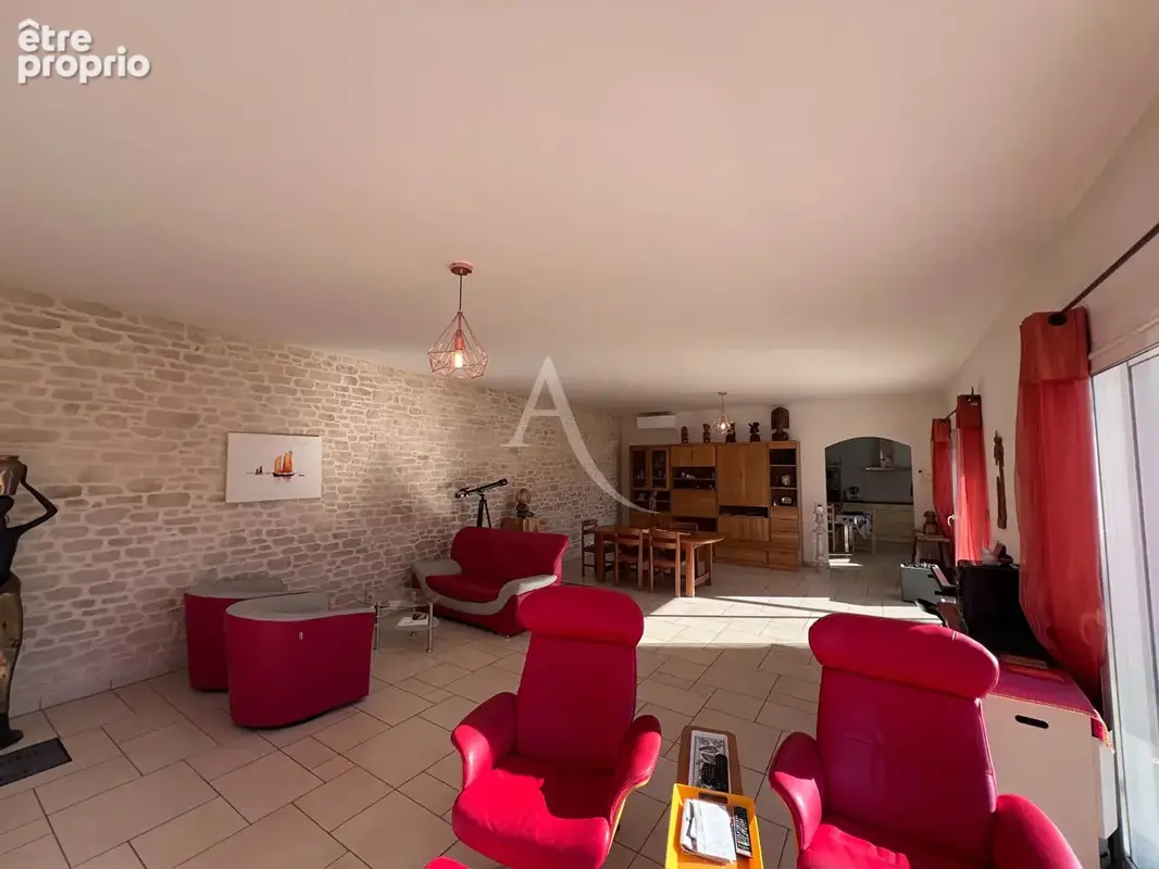 Maison Beaulieu Sous La Roche 6 pièce(s) 145 m2 - photo 4