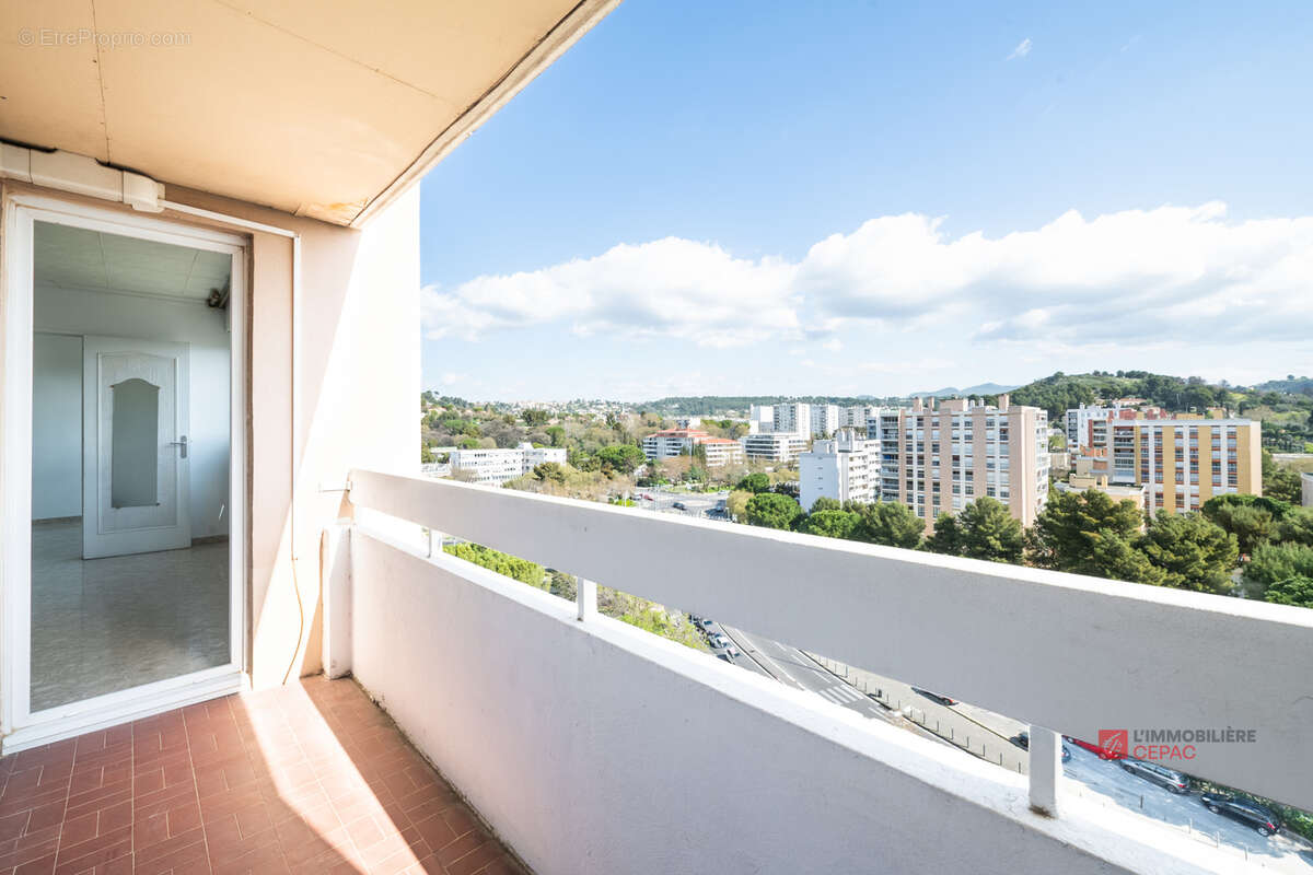 Appartement à MARSEILLE-11E