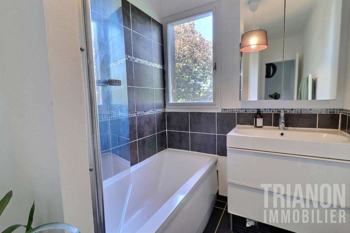 Appartement à BOUGIVAL