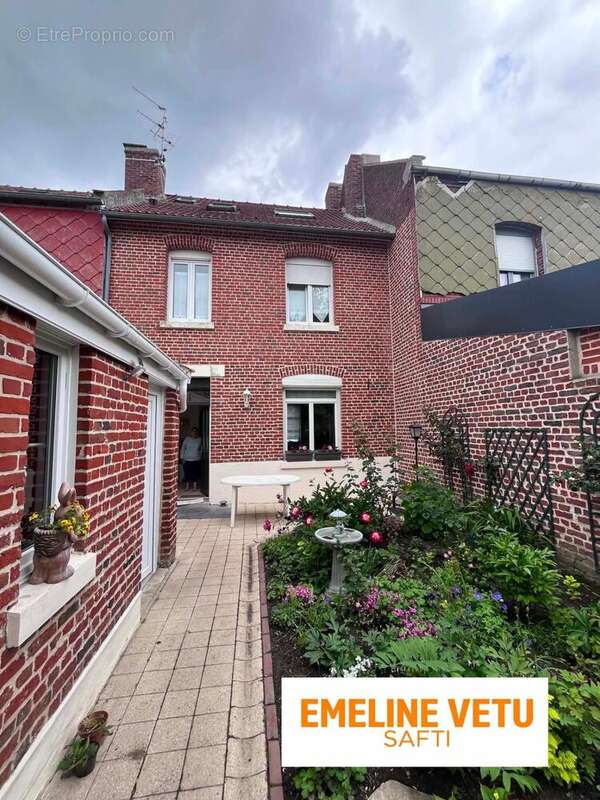 Photo 2 - Maison à ANICHE