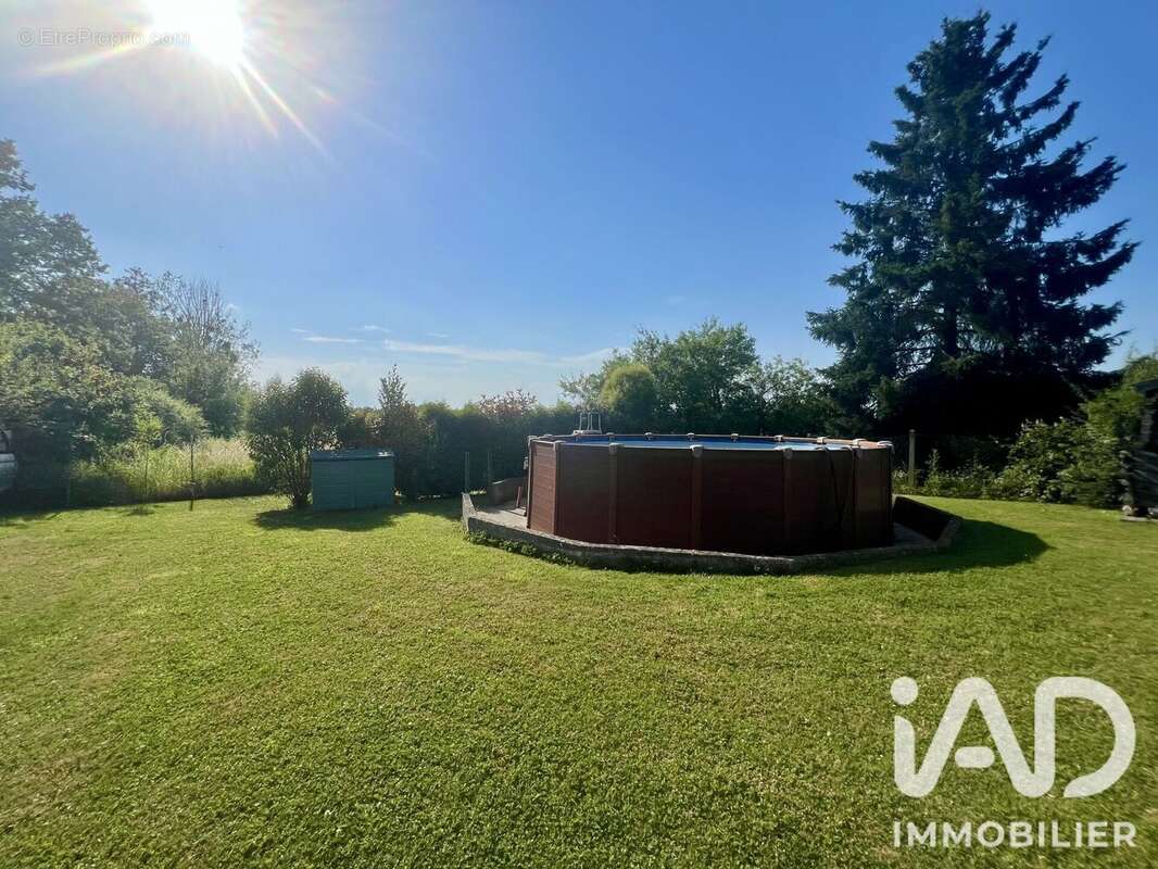 Maison 130 m² à Saint-Martin-Des-Champs  - photo 4
