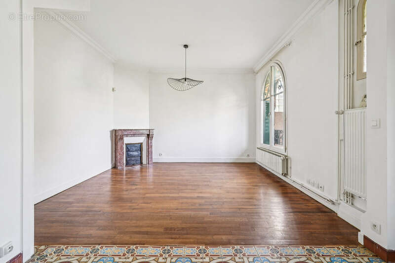 Maison à SAVIGNY-SUR-ORGE