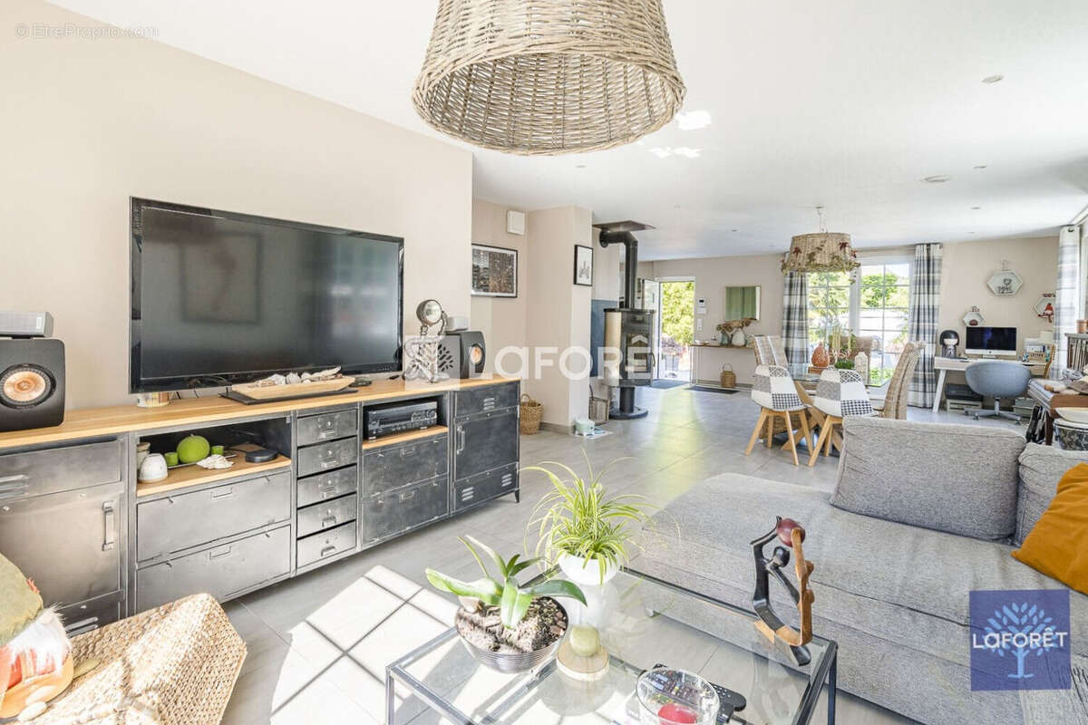 Basoche maison avec piscine - photo 3