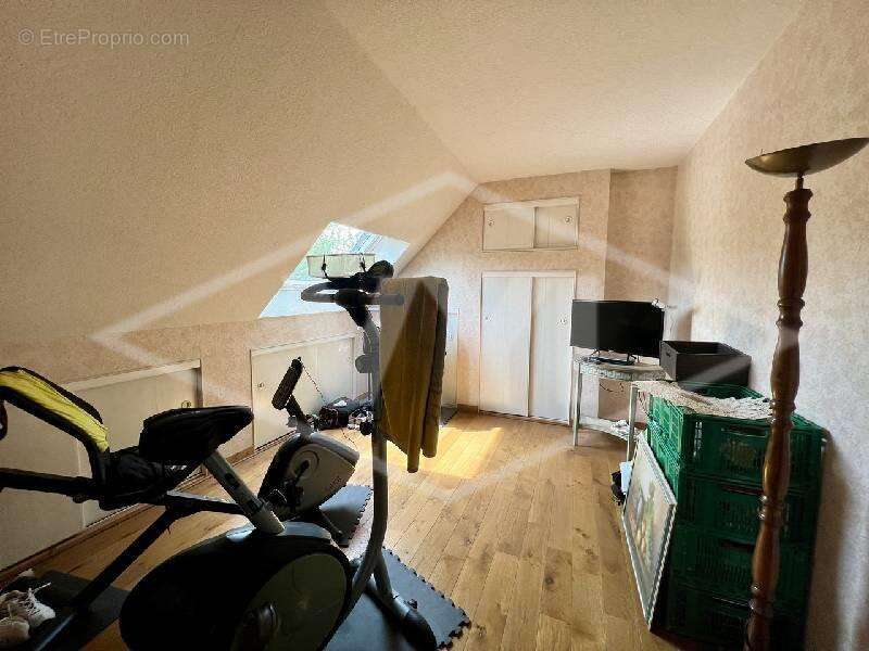 Maison à COMBS-LA-VILLE