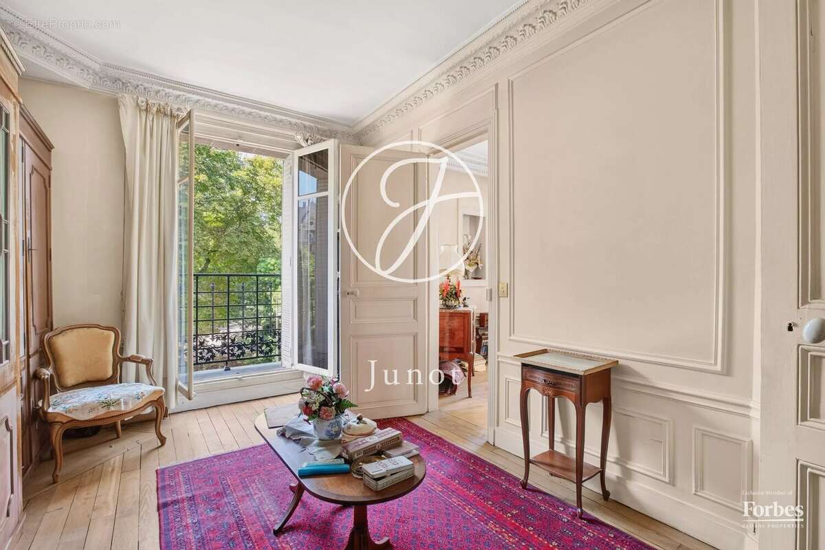 Paris 14e - RUE ROLI - Appartement à vendre - 3 pièces - 68,04m² Carrez - 1/2 chambres - Vue dégagée sur le parc. - photo 10
