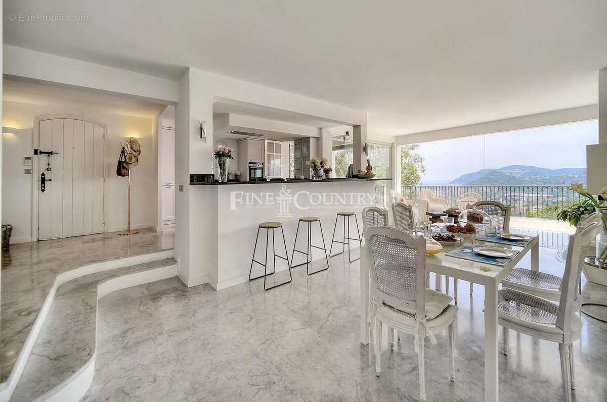 Maison à MANDELIEU-LA-NAPOULE