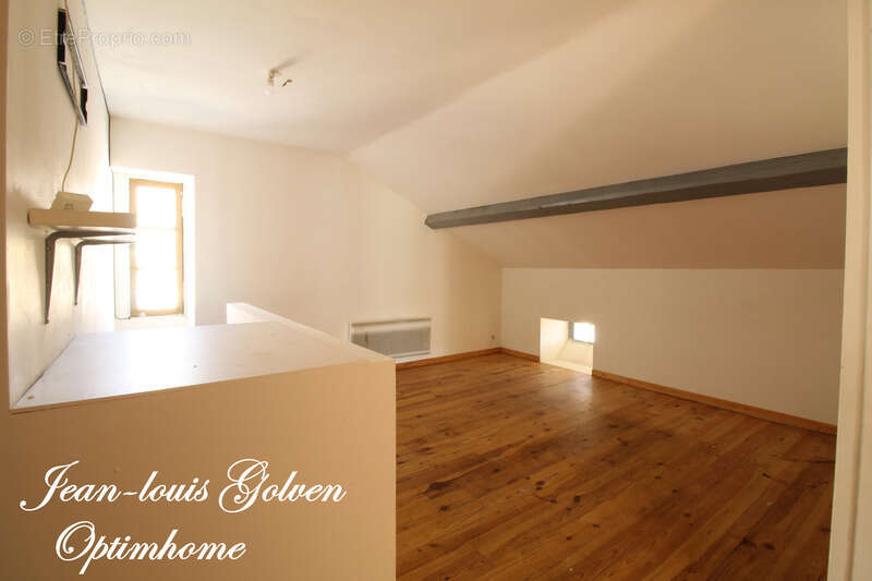 Appartement à TOURNEMIRE