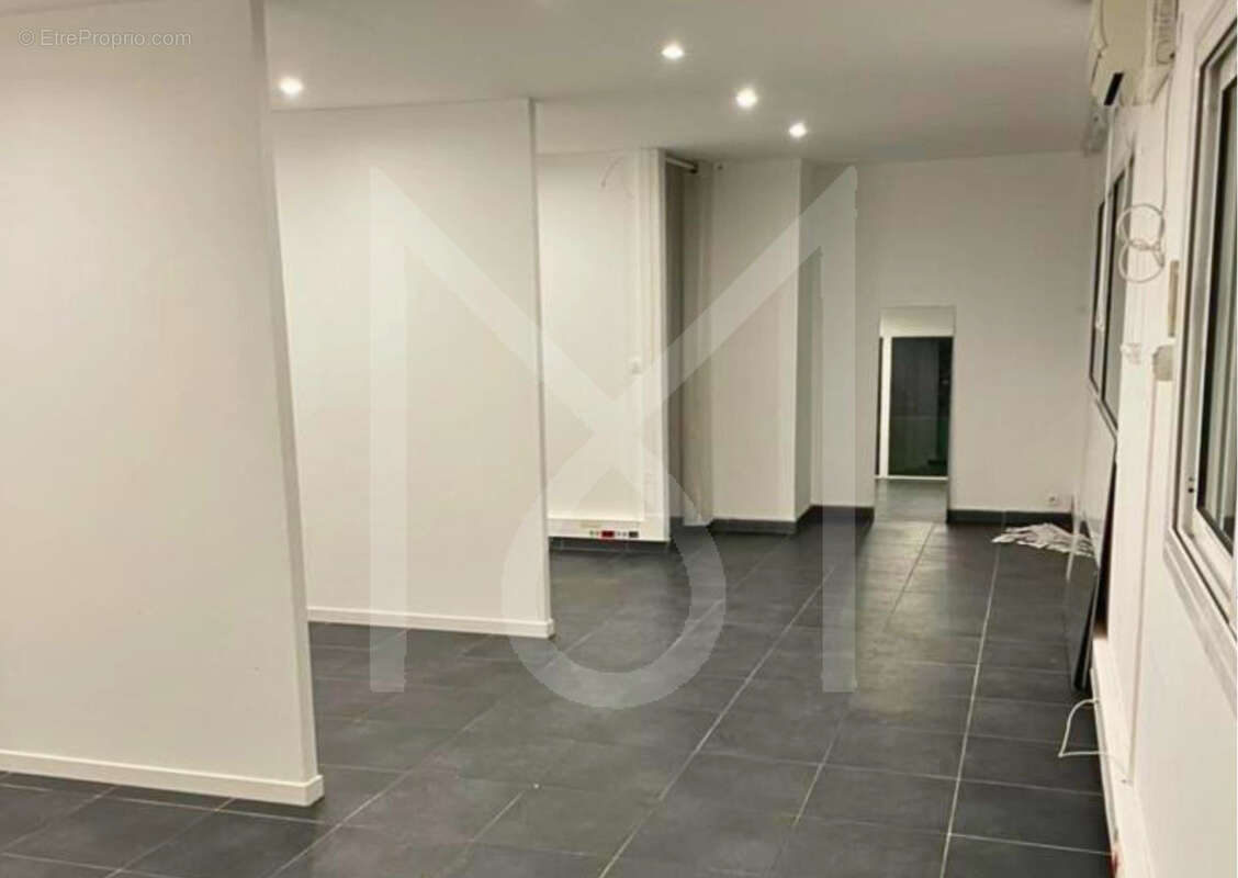 Commerce à MARSEILLE-15E