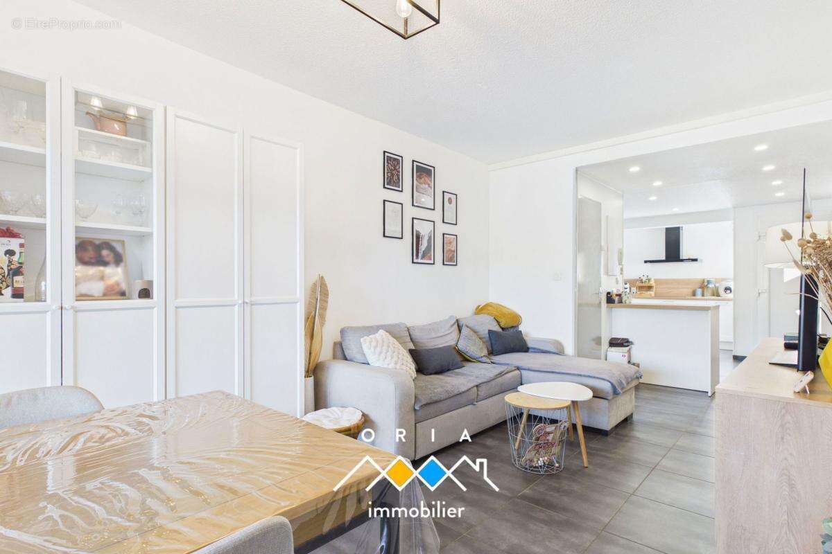 Appartement à JOUY-AUX-ARCHES