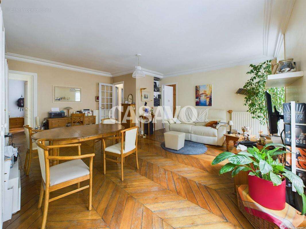 Appartement à PARIS-4E