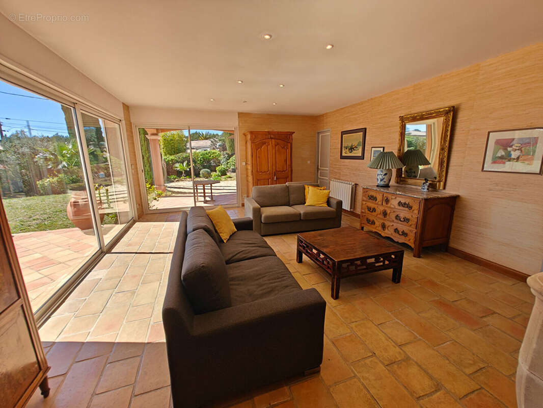 Maison à LA CADIERE-D'AZUR