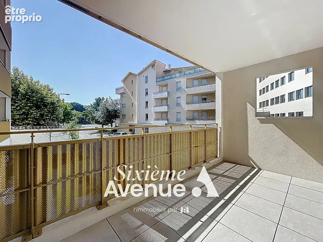 Appartement Decines Charpieu 4 pièce(s) 79.76 m2 - photo 3
