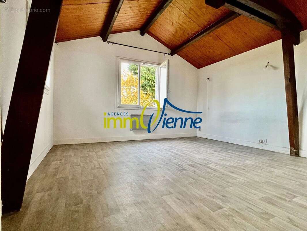 Maison à VALDIVIENNE